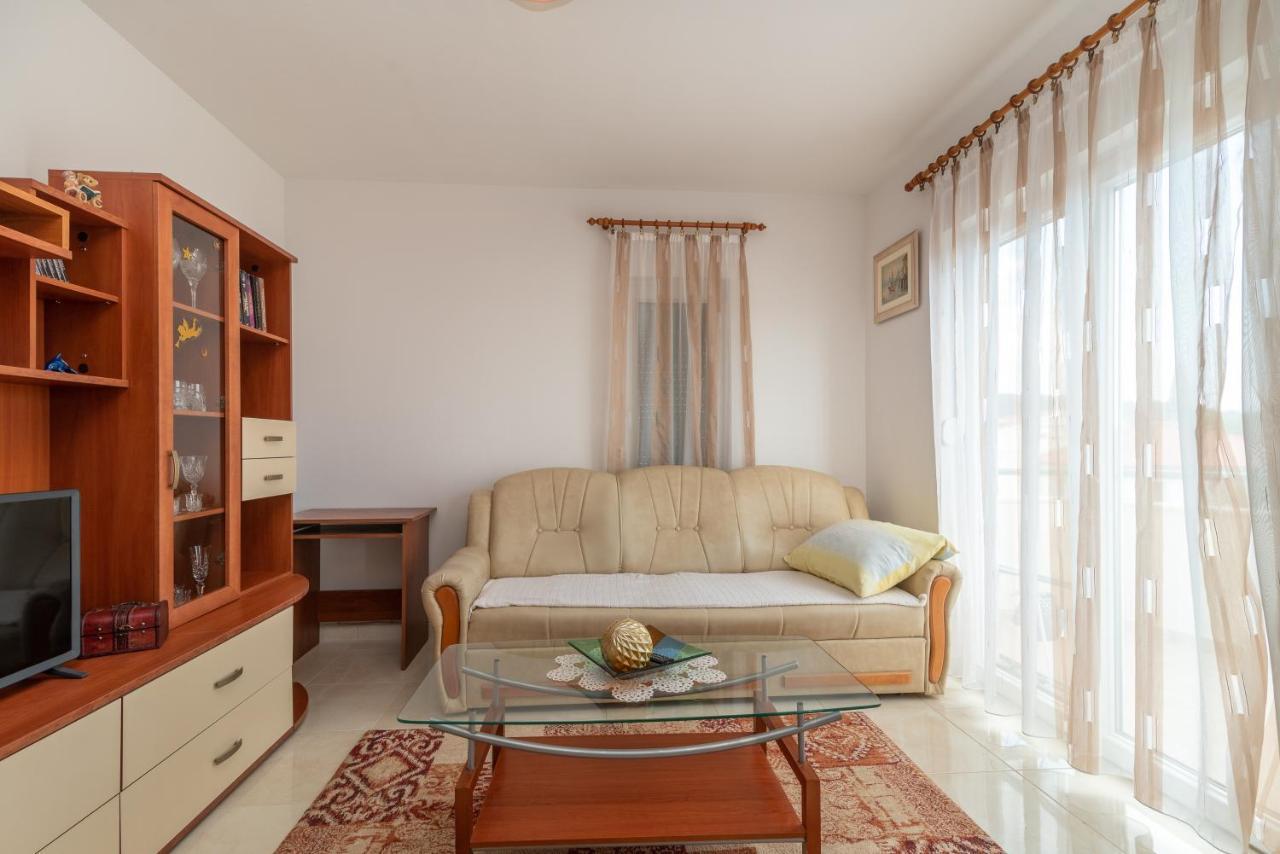 Apartman Dildo Apartment Trogir Exterior photo